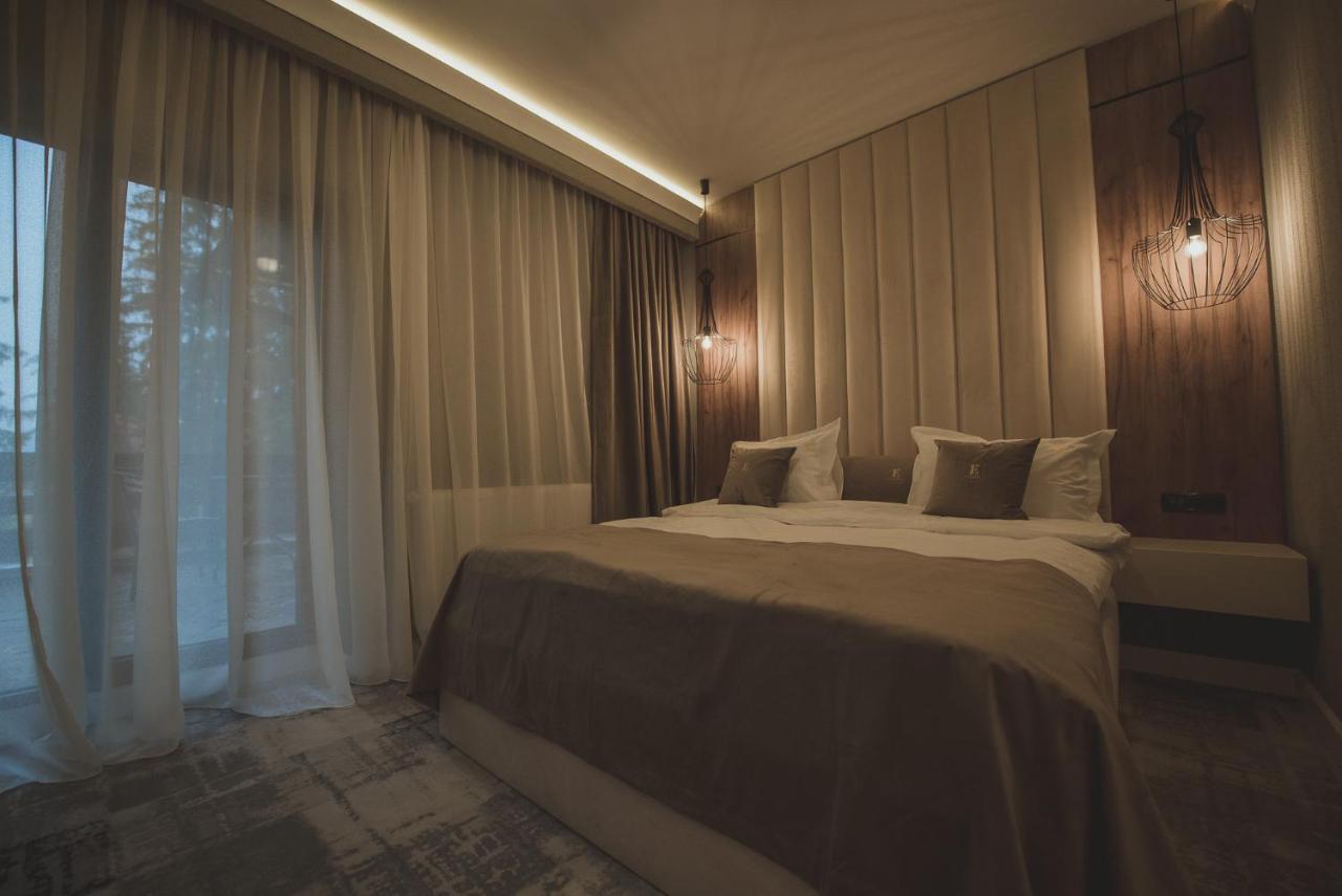 Elexus Boutique Hotell Predeal Exteriör bild