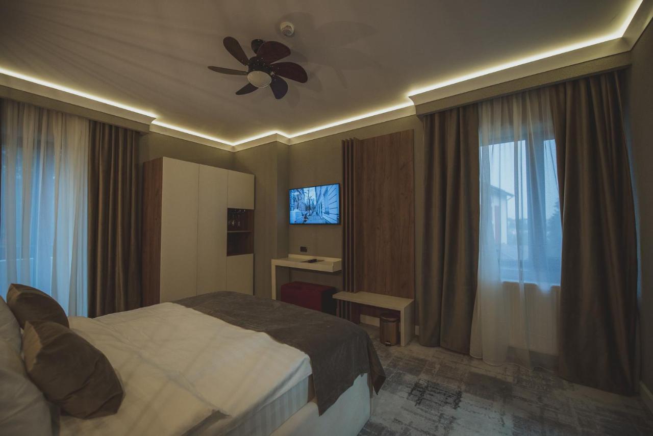 Elexus Boutique Hotell Predeal Exteriör bild
