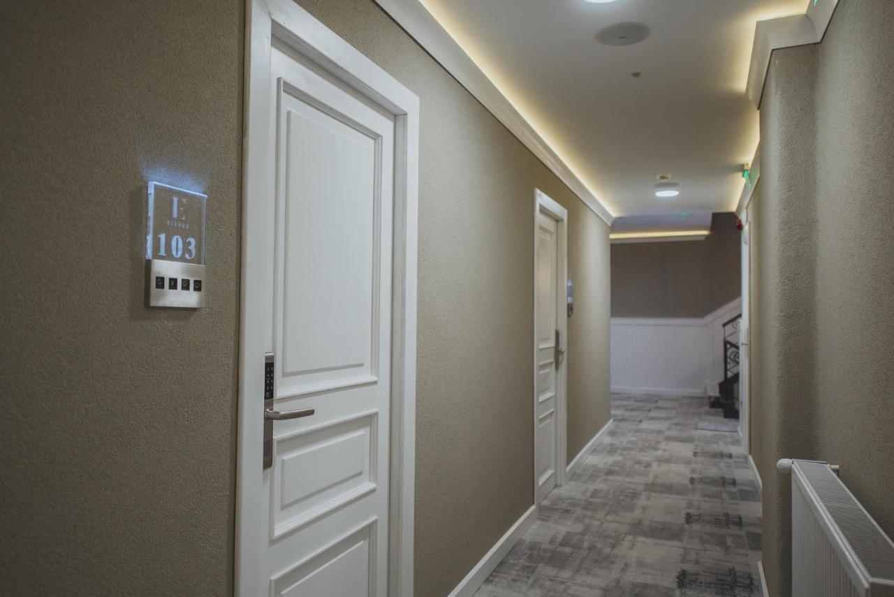 Elexus Boutique Hotell Predeal Exteriör bild